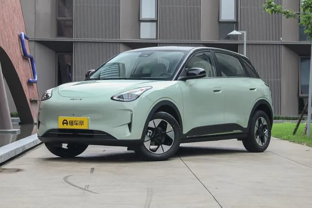 Geely Galaxy Starwish STAR 2026 — фото 1, купить с доставкой в Москву