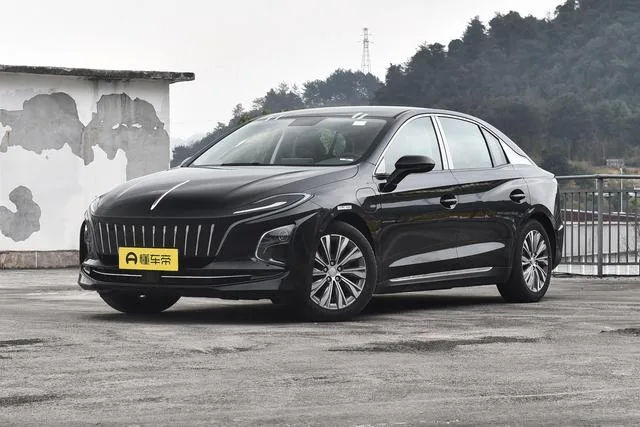 Hongqi E-QM5 2025 — фото 1, купить с доставкой в Москву