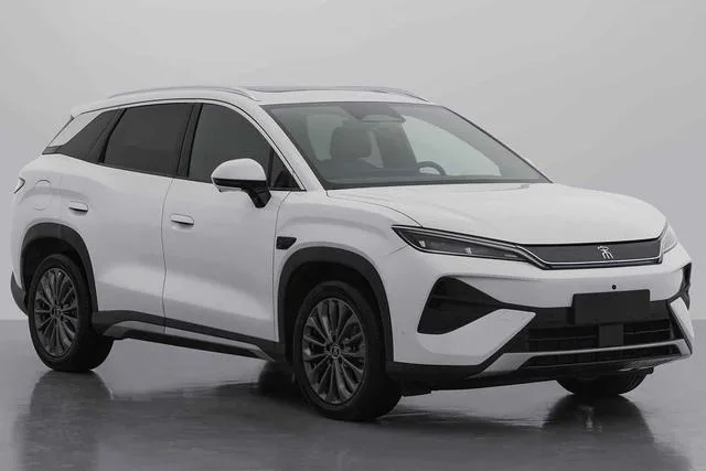 BYD Song Ultra EV 710KM 2026 — фото 1, купить с доставкой в Москву
