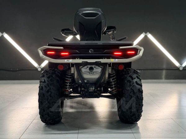 BRP Can-Am Outlander Max 1000R Limited 2026 — 3