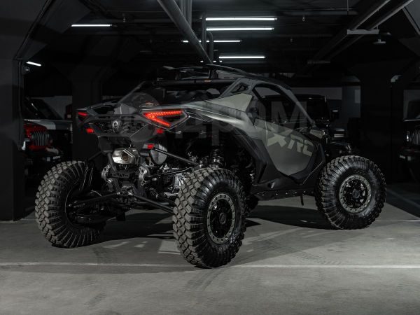 BRP Can-Am Maverick Max R X RC with Smart-Shox 2026 — 2