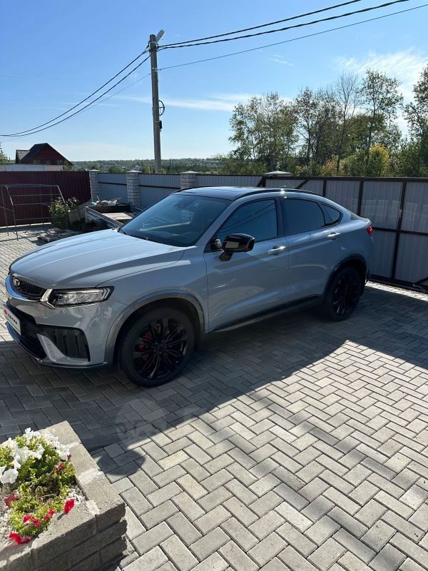 Geely Tugella 2022