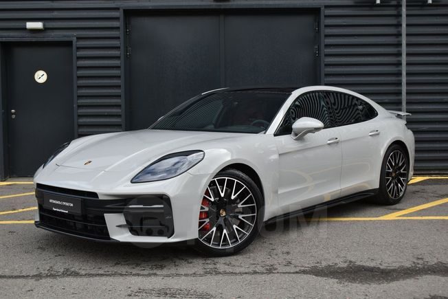 Porsche Panamera 2025