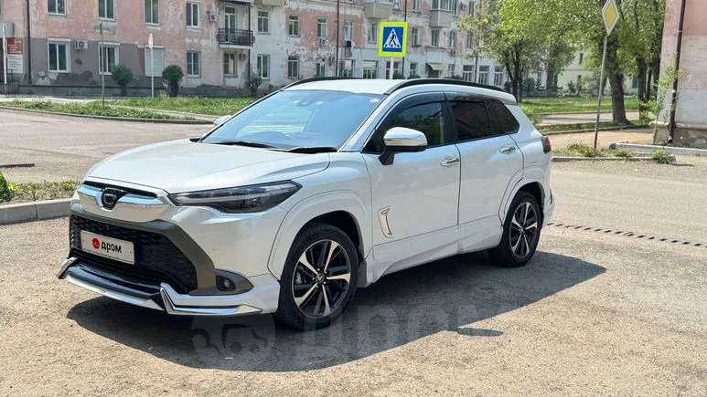 Toyota CorollaCross 1.8 Z 2022 — фото 1, купить с доставкой в Москву