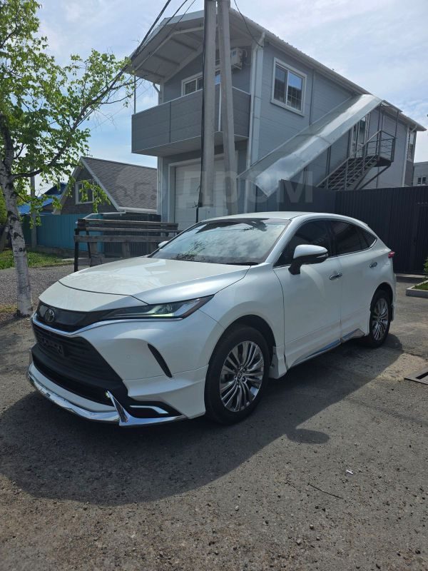 Toyota HARRIER 2022