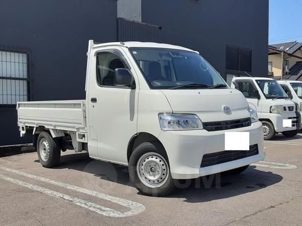 Toyota Town Ace Truck 2022