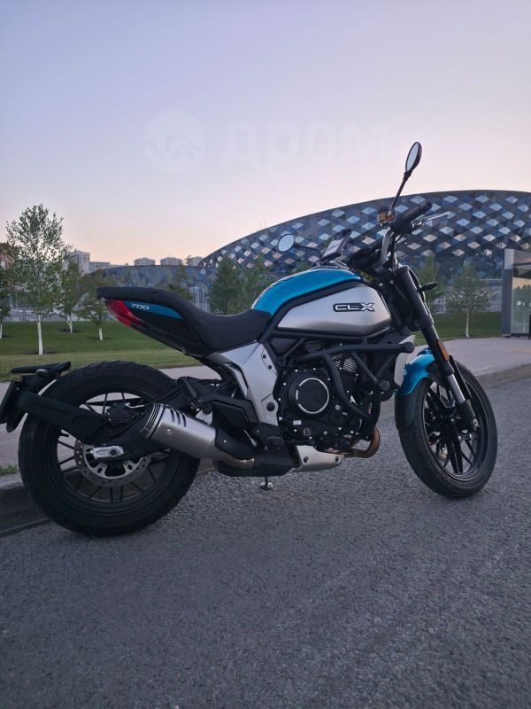 CFMoto 700CL-X Heritage 2024