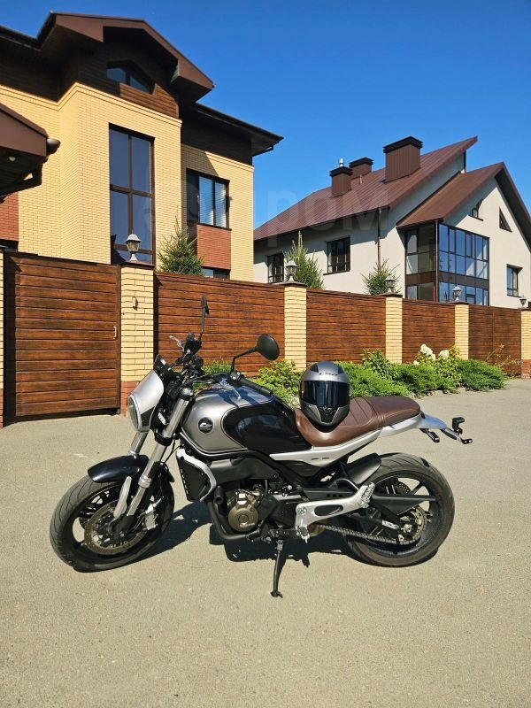 QJMOTOR SRV 550 2025