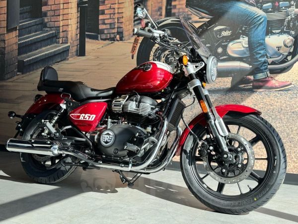 Royal Enfield Super Meteor 650 2026
