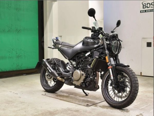 HUSQVARNA Svartpilen 401 2022