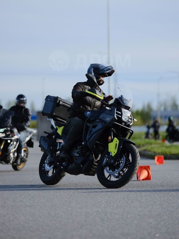 QJMOTOR SVT 650X 2026