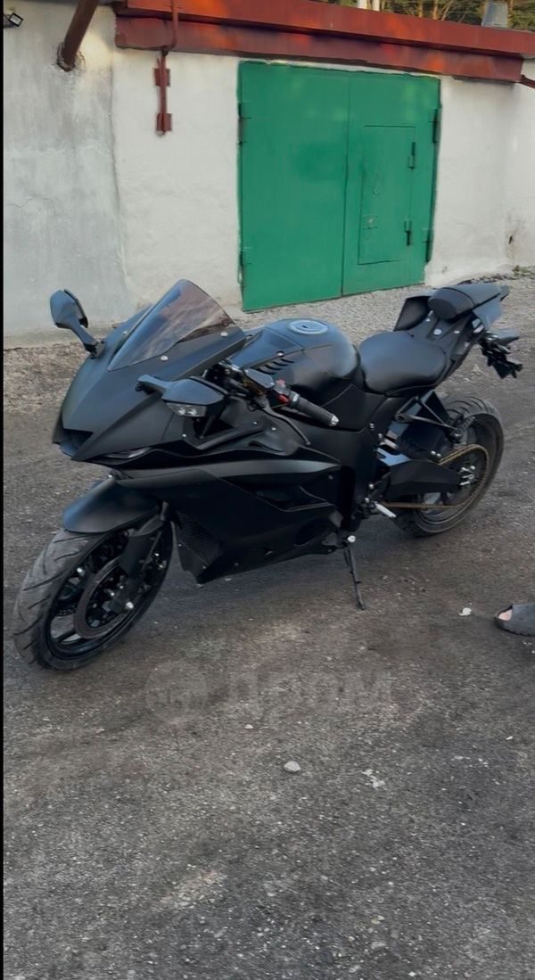 Yamaha YZF-R1 2025