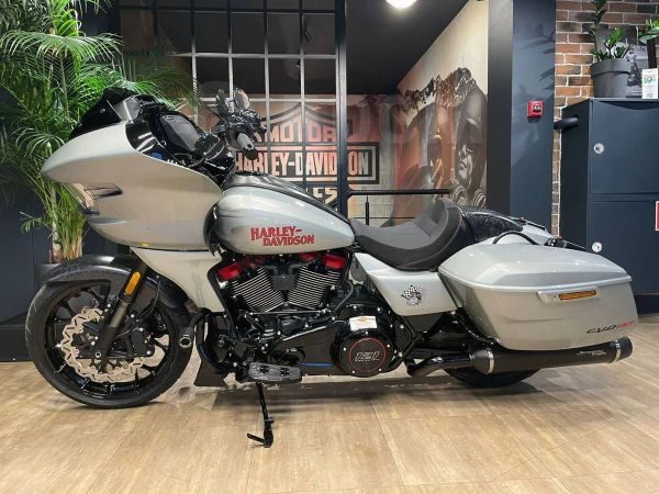 HARLEY-DAVIDSON CVO Road Glide 2025