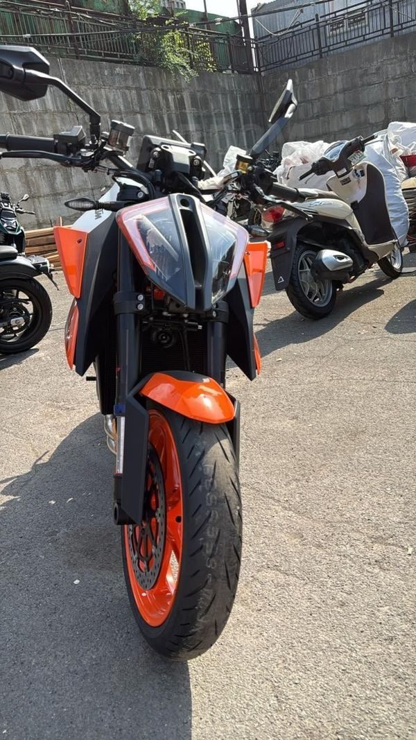 KTM 1290 Super Duke R EVO 2023