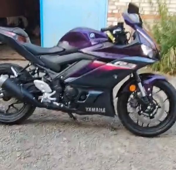Yamaha YZF-R3 2024
