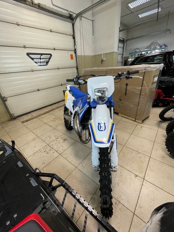 HUSQVARNA TE 300 2025