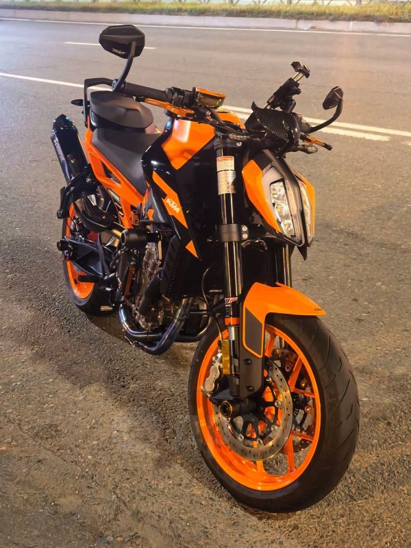 KTM 890 Duke 2023