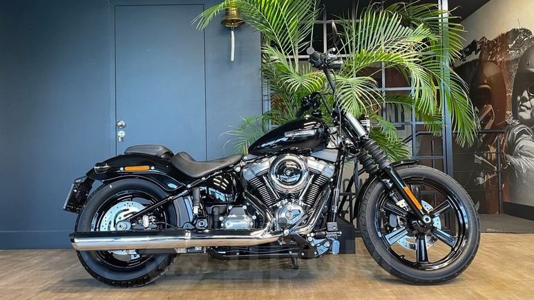 HARLEY-DAVIDSON Street Bob 2025