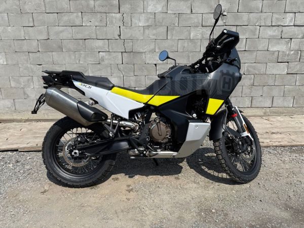 HUSQVARNA 901 2023