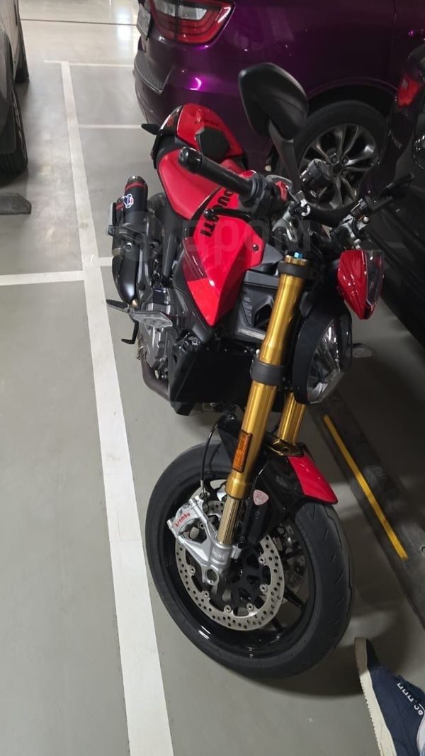 DUCATI Monster 2022