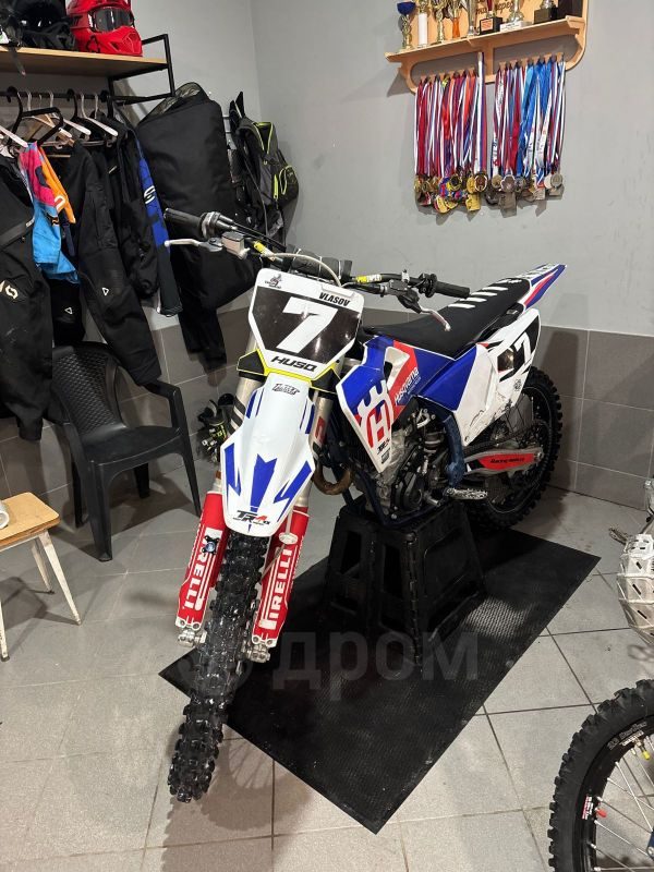 HUSQVARNA FC 250 2025