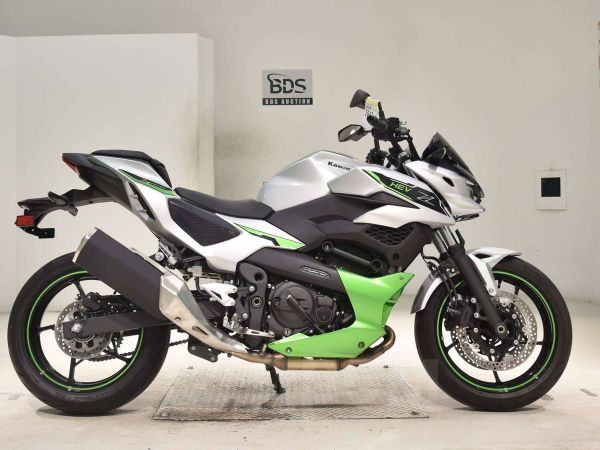 Kawasaki Z7 2025