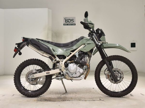 Kawasaki KLX230 2025