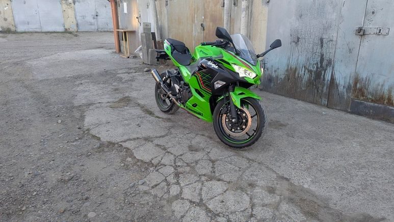 Kawasaki Ninja 400 2022