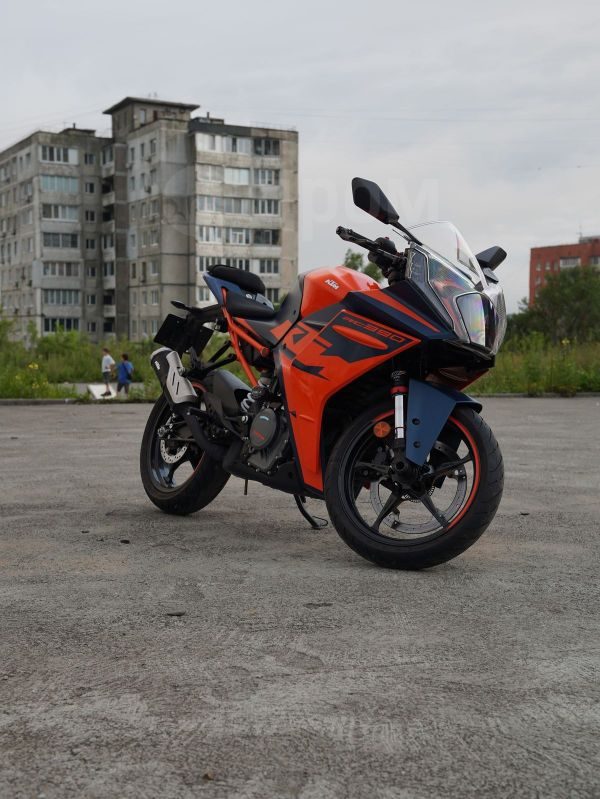 KTM RC390 2022
