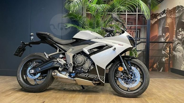 Triumph Daytona 660 2025