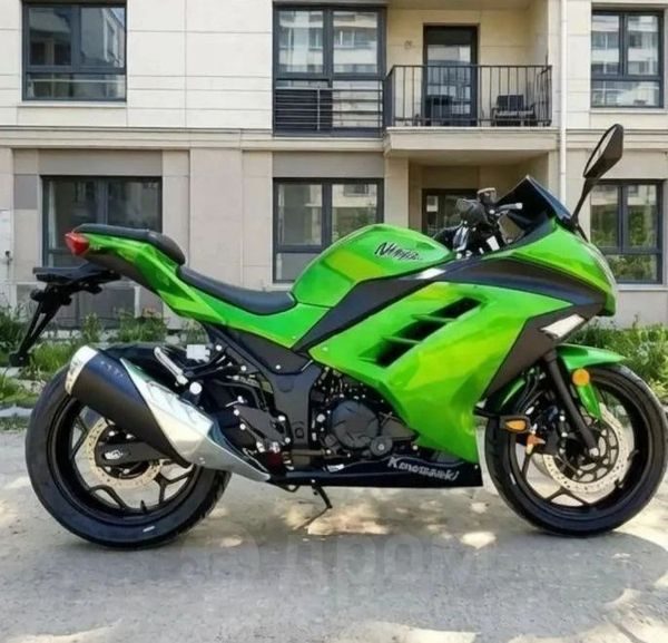Kawasaki Ninja 300 2026