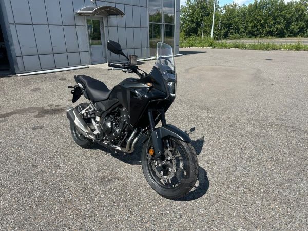 Honda NX 500 2025