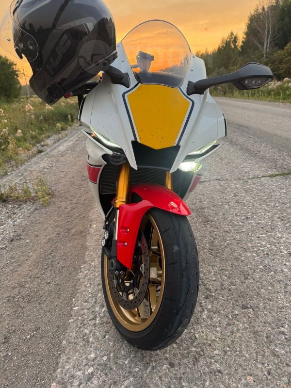Yamaha YZF-R1 2022