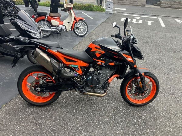 KTM 890 Duke 2023