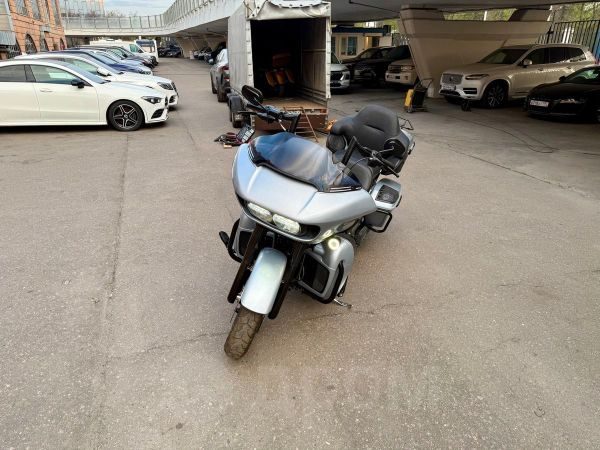 HARLEY-DAVIDSON FLTRK 2022