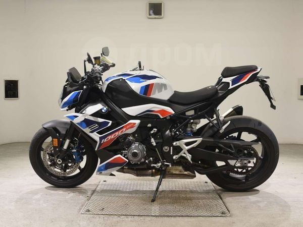 BMW M1000R 2024