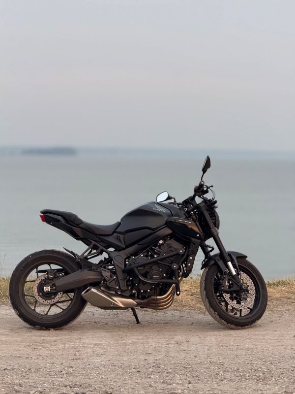Honda CB650R 2023