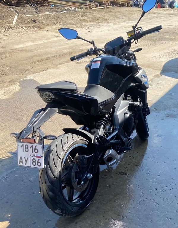 CFMoto 650 NK 2023