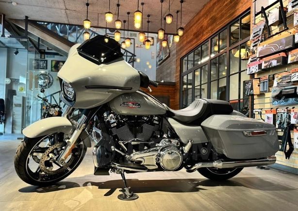 HARLEY-DAVIDSON Street Glide 2024
