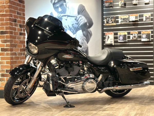HARLEY-DAVIDSON Street Glide 2024