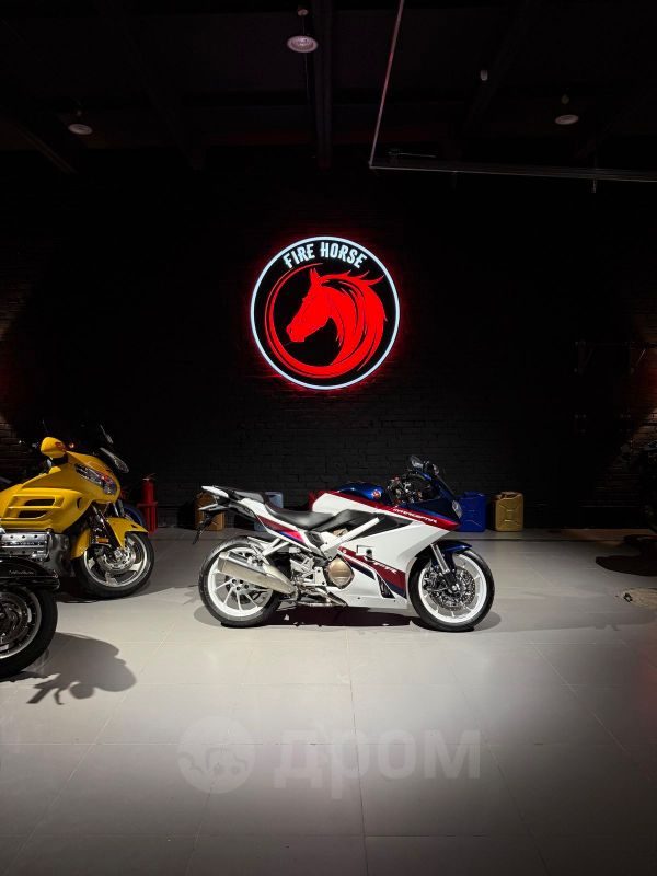 Honda VFR 800F 2022