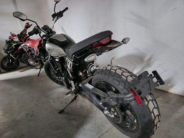 DUCATI Scrambler Icon 2023