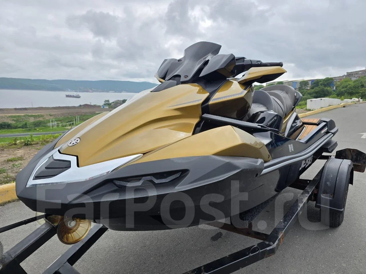 Kawasaki Ultra 310LX c тeлeгoй 2023
