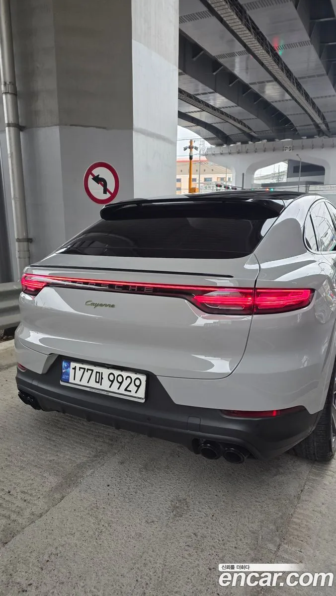 Porsche Cayenne 3.0 E- 2023 — миниатюра 2
