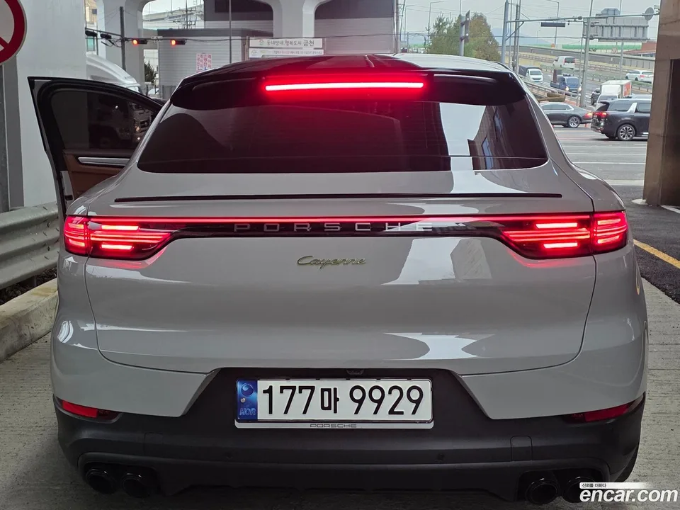 Porsche Cayenne 3.0 E- 2023 — миниатюра 4