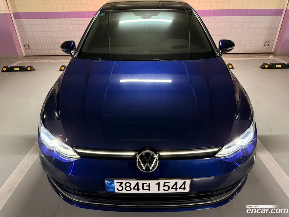 Volkswagen Golf 2.0 TDI 2022 — фото 1, купить с доставкой в Москву