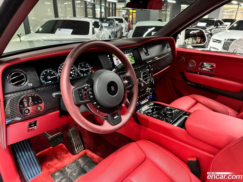 Rolls-Royce Cullinan 6.7 V12 2023 — миниатюра 4