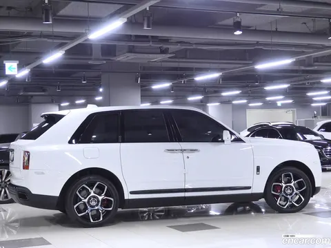 Rolls-Royce Cullinan 2023 buy in Moscow