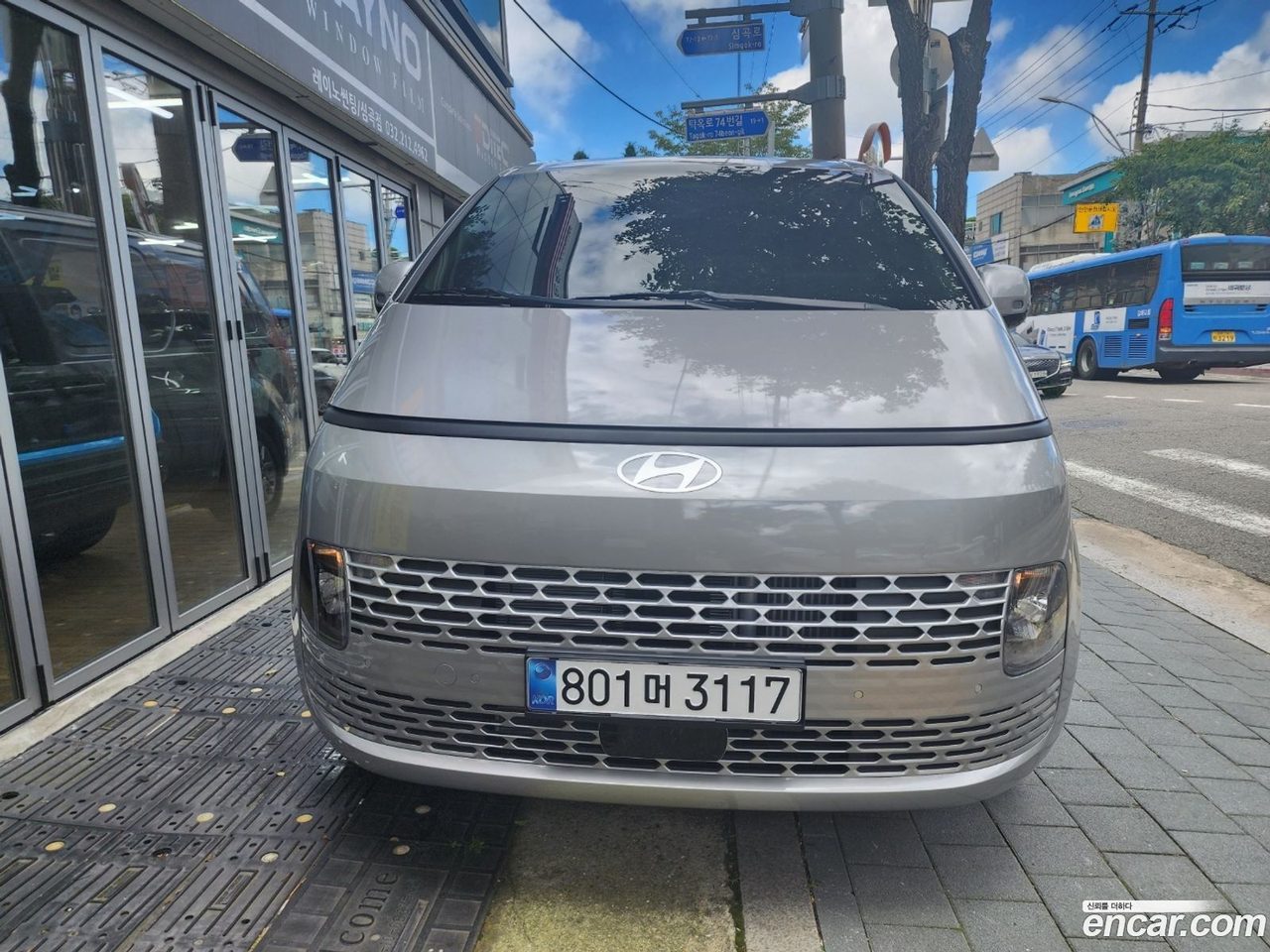 Hyundai Staria 2024