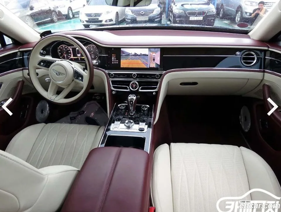 Bentley Flying Spur 4.0 2022 — миниатюра 2